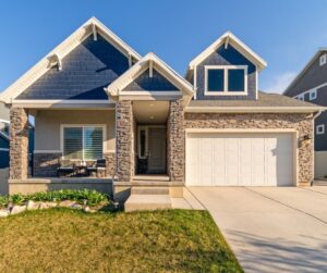 The Best Time to Replace Your Garage Door: A San Antonio Homeowner’s Guide